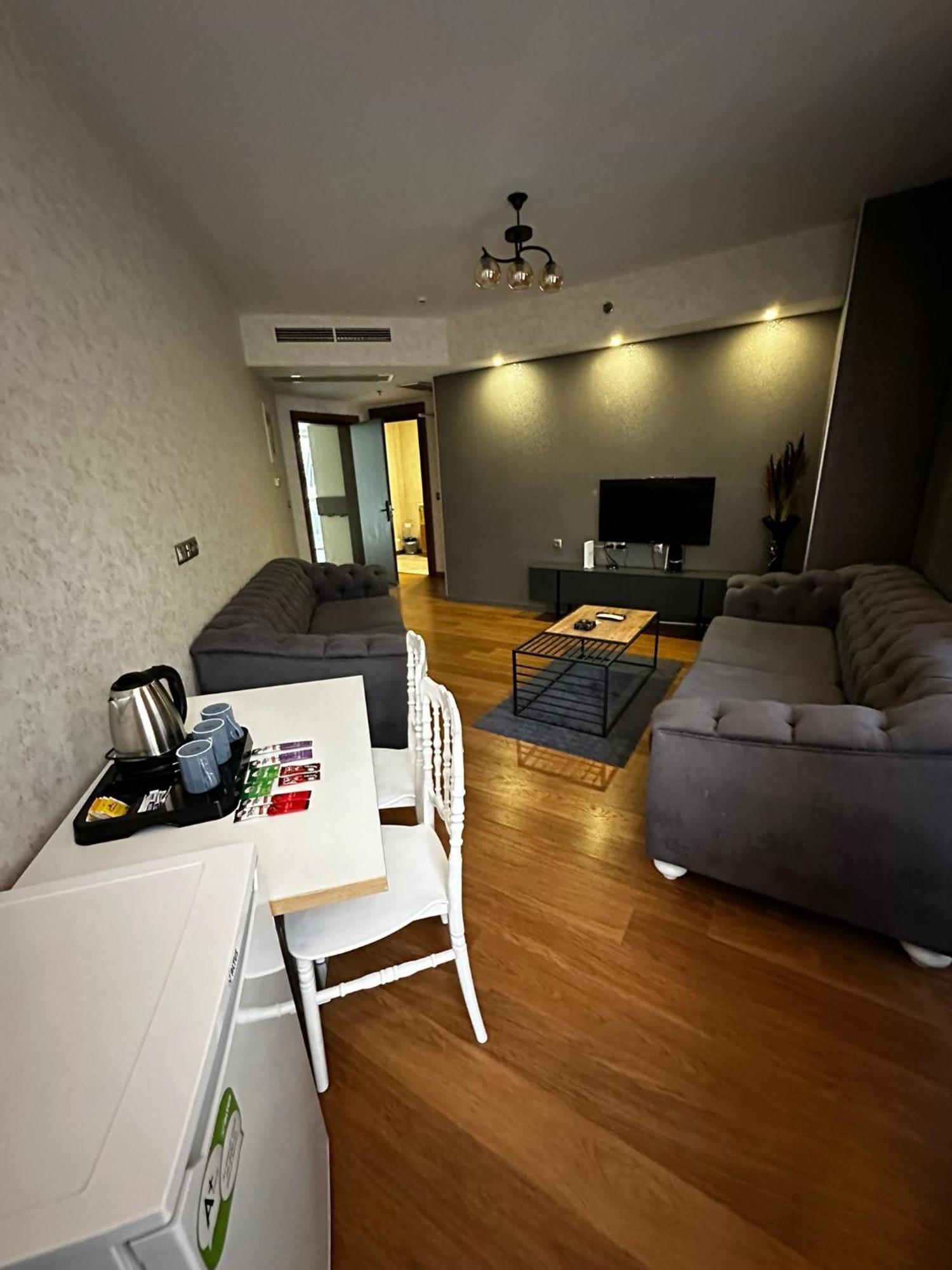 Istanbul Houses Sabiha Goekcen Airport Hotel ภายนอก รูปภาพ